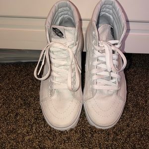 Sk8-Hi all white vans